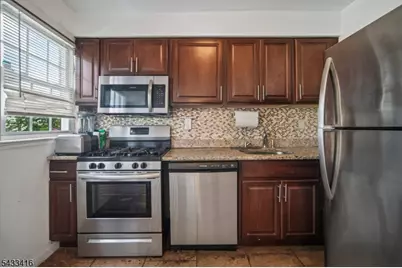 261A Elmwood Ave #A, Maplewood Twp., NJ 07040 - Photo 7