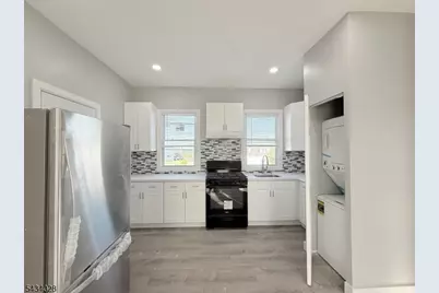 46 Hayward Ave, Carteret, NJ 07008 - Photo 1