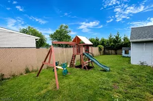 527 E Main St, Bridgewater, NJ 08807 - Photo 29
