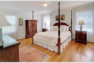 47 Lisa Dr, Chatham Township, NJ 07928 - Photo 17