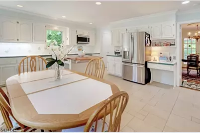 47 Lisa Dr, Chatham Township, NJ 07928 - Photo 5
