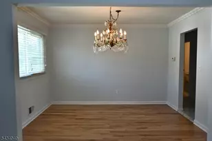10 Garden Dr, Elmwood Park, NJ 07407 - Photo 7
