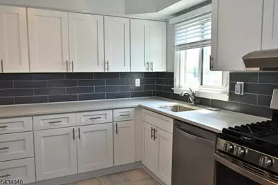 10 Garden Dr #2, Elmwood Park, NJ 07407 - Photo 11
