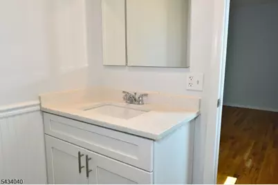 10 Garden Dr #2, Elmwood Park, NJ 07407 - Photo 19