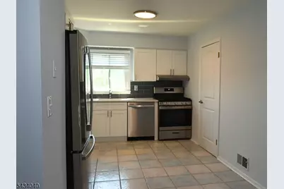 10 Garden Dr #2, Elmwood Park, NJ 07407 - Photo 13