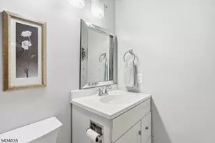 62 Gregory Ln, Franklin Township, NJ 08823 - Photo 17