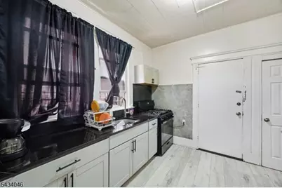 94 Eaton Pl, East Orange, NJ 07017 - Photo 15