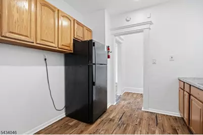 94 Eaton Pl, East Orange, NJ 07017 - Photo 5