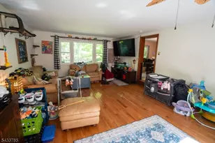 30 Mountainview Ave, Mount Arlington, NJ 07856 - Photo 9