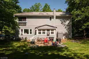 30 Mountainview Ave, Mount Arlington, NJ 07856 - Photo 3
