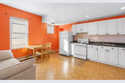 201 16th St, Union City, NJ 07087 - Photo 25