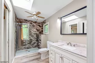 625 Maxim Dr, Hopatcong, NJ 07821 - Photo 29