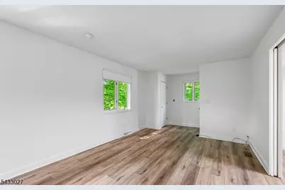625 Maxim Dr, Hopatcong, NJ 07821 - Photo 25