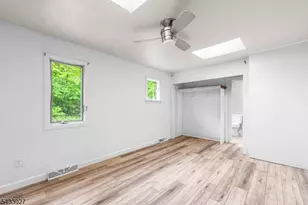 625 Maxim Dr, Hopatcong, NJ 07821 - Photo 31
