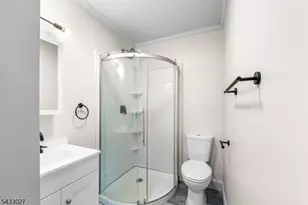 625 Maxim Dr, Hopatcong, NJ 07821 - Photo 37