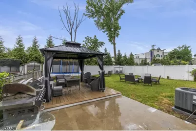 1335 Burnet Ave, Union Township, NJ 07083 - Photo 13
