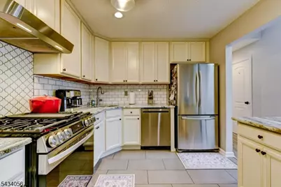 121 Woodward Lane, Bernards Township, NJ 07920 - Photo 9