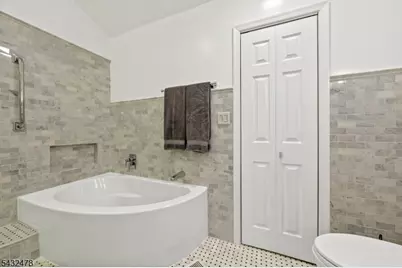 78 Heritage Ct, Montville Township, NJ 07082 - Photo 25