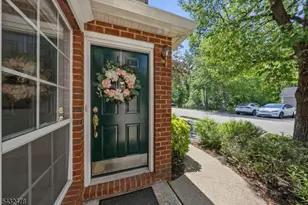 78 Heritage Ct, Montville Township, NJ 07082 - Photo 3