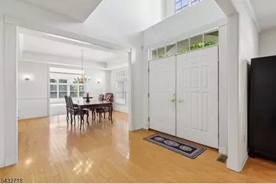 8 Pring Ct, West Orange Township, NJ 07052 - Photo 5