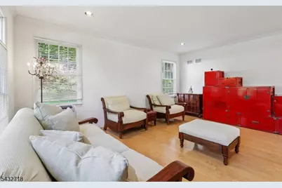 8 Pring Ct, West Orange Township, NJ 07052 - Photo 9