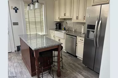 52 1/2 Madison St, Morristown, NJ 07960 - Photo 15