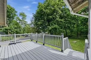 33 Hillside Ave, Jefferson Township, NJ 07460 - Photo 3