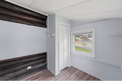 33 Hillside Ave, Jefferson Township, NJ 07460 - Photo 15