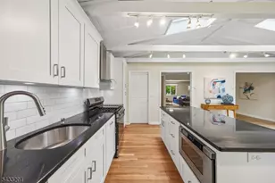 14 Fen Ct, Madison, NJ 07940 - Photo 7
