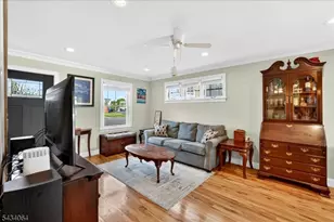 11 Franklin St, South Bound Brook Boro, NJ 08880 - Photo 5