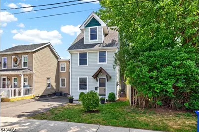 11 Franklin St, South Bound Brook Boro, NJ 08880 - Photo 3