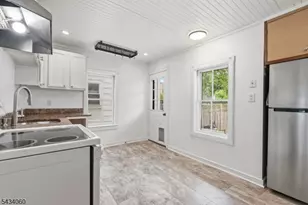 146 George St, Lambertville, NJ 08530 - Photo 11