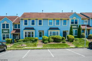 5 Heritage Square, Sayreville, NJ 08872 - Photo 1