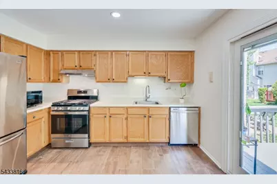5 Heritage Sq, Sayreville, NJ 08872 - Photo 19