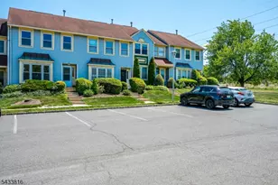5 Heritage Square, Sayreville, NJ 08872 - Photo 3