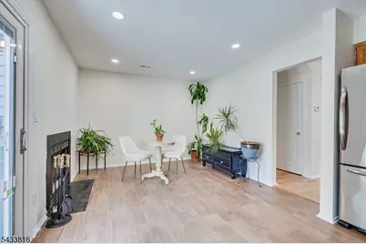5 Heritage Sq, Sayreville, NJ 08872 - Photo 17