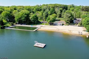 6 Standish Ln, Kinnelon, NJ 07405 - Photo 1