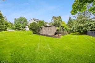 38 Howell Dr, Verona, NJ 07044 - Photo 33