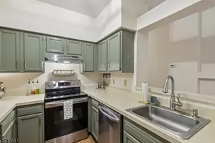 15 Wescott Rd, Bedminster Township, NJ 07921 - Photo 11