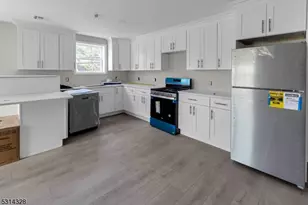 862 E Jersey St, Elizabeth, NJ 07201 - Photo 11