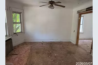 39 Newton Pl, Irvington, NJ 07111 - Photo 3