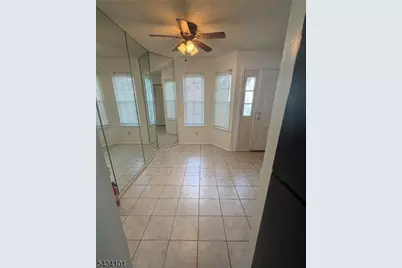 2513 Lighthouse Ln, Sayreville Boro, NJ 08859 - Photo 5