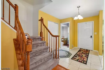 53 Woodledge Ct, Rockaway Township, NJ 07866 - Photo 3