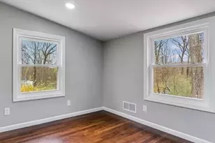 93 Minnisink Rd, Jefferson Township, NJ 07849 - Photo 9