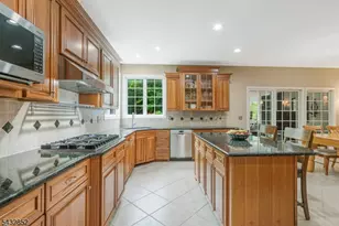 8 Yohn Dr, Bridgewater Twp., NJ 08807 - Photo 11