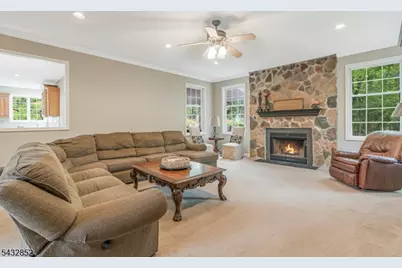 8 Yohn Dr, Bridgewater Twp., NJ 08807 - Photo 17