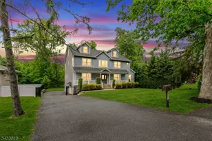 637 Mountain Ave, Berkeley Heights Township, NJ 07922 - Photo 3