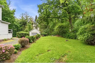 12 Bodnar St, Bernardsville, NJ 07924 - Photo 1