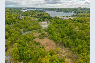 28 Brooklyn Stanhope Rd, Hopatcong, NJ 07874 - Photo 5