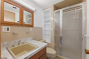 598 Van Houten Ave, Clifton, NJ 07013 - Photo 7